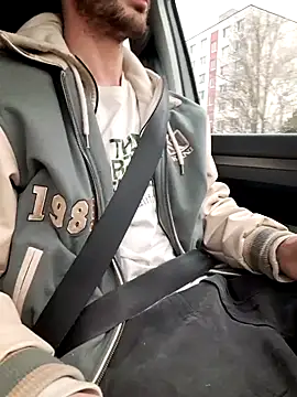 Zeefy online show from 12-16-24, 08:52