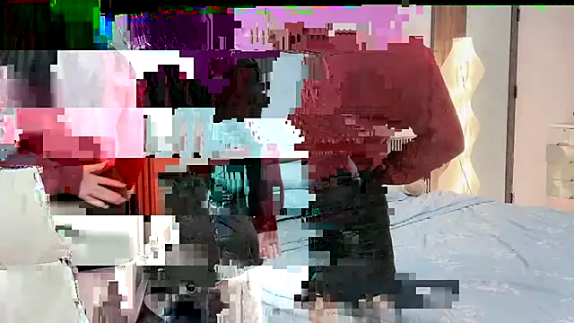 Snapshot of _Ely_ chatting on 10-27-25, 03:38 Ely online show from 10-27-25, 03:38