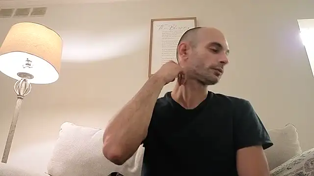 Snapshot of hailzeffn chatting on 09-20-25, 01:06 hailzeffn online show from 09-20-25, 01:06