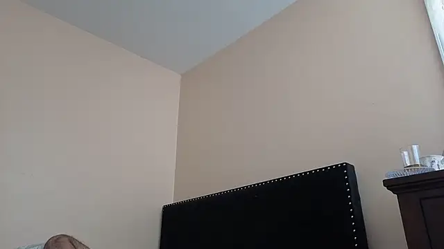 Snapshot of hailzeffn chatting on 10-04-25, 05:22 hailzeffn online show from 10-04-25, 05:22