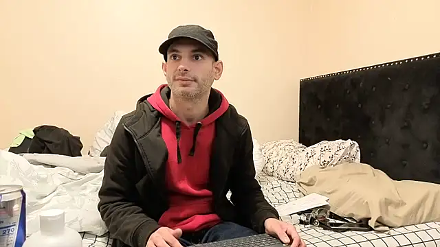 Snapshot of hailzeffn chatting on 10-24-25, 08:49 hailzeffn online show from 10-24-25, 08:49