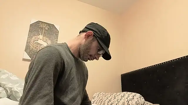 Snapshot of hailzeffn chatting on 11-05-25, 10:21 hailzeffn online show from 11-05-25, 10:21