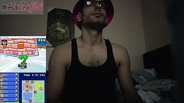 Snapshot of hailzeffn chatting on 11-17-25, 03:23 hailzeffn online show from 11-17-25, 03:23