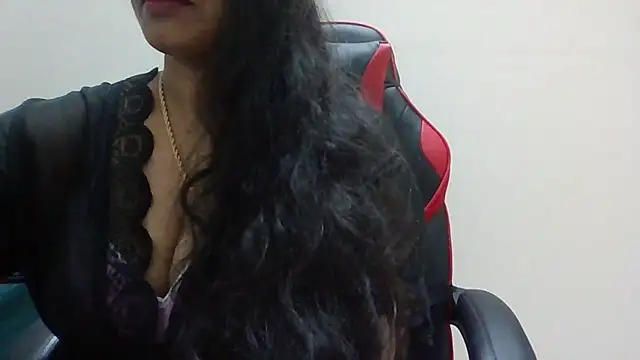 Snapshot of Mystic-Anu chatting on 12-06-24, 04:06 Mystic-Anu online show from 12-06-24, 04:06