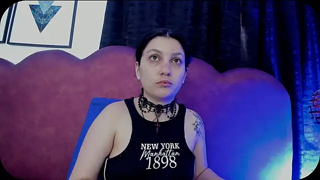 Snapshot of sophy_rock chatting on 05-20-26, 07:31 sophy rock online show from 05-20-26, 07:31