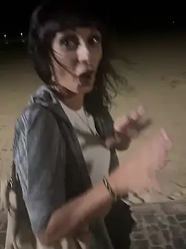 therealbeverlycious online show from 12-20-24, 08:55