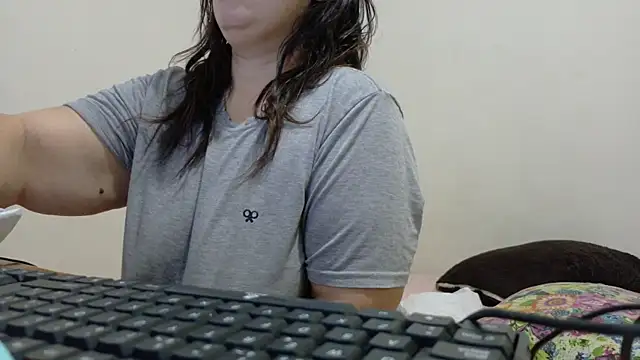 Snapshot of ladydeathz chatting on 11-27-25, 08:22 ladydeathz online show from 11-27-25, 08:22