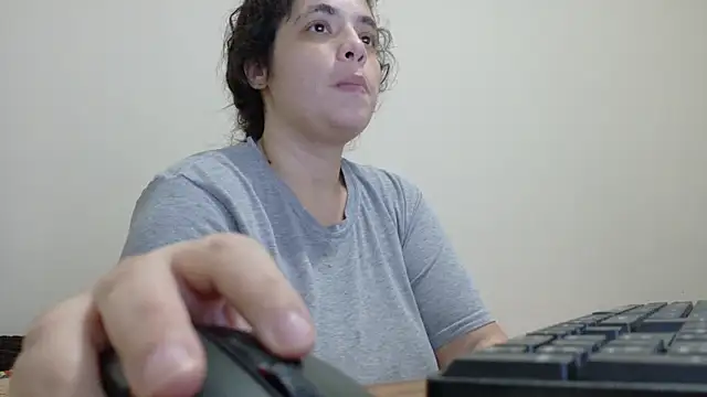 Snapshot of ladydeathz chatting on 11-28-25, 10:01 ladydeathz online show from 11-28-25, 10:01