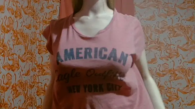 Snapshot of strawberrysmoothie chatting on 12-16-24, 12:48 strawberrysmoothie online show from 12-16-24, 12:48