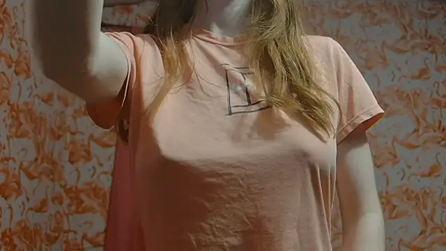 Snapshot of strawberrysmoothie chatting on 02-03-25, 05:29 strawberrysmoothie online show from 02-03-25, 05:29