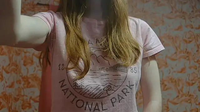 strawberrysmoothie online show from 02-18-25, 04:04