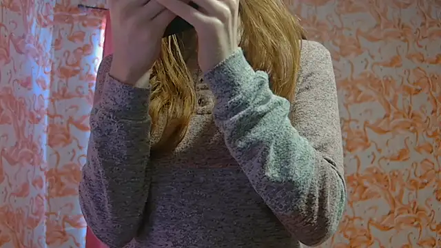 Snapshot of strawberrysmoothie chatting on 02-23-25, 08:22 strawberrysmoothie online show from 02-23-25, 08:22