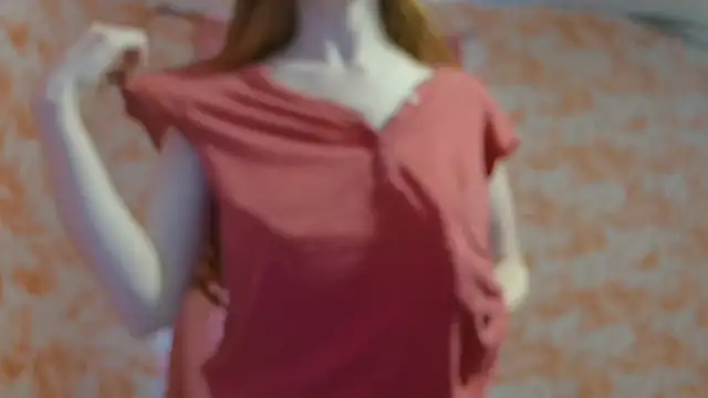 Snapshot of strawberrysmoothie chatting on 09-28-25, 06:46 strawberrysmoothie online show from 09-28-25, 06:46