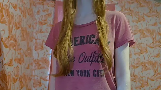 Snapshot of strawberrysmoothie chatting on 10-04-25, 08:07 strawberrysmoothie online show from 10-04-25, 08:07