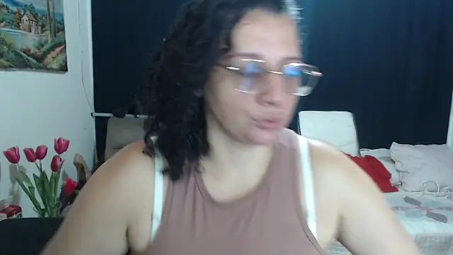 Aleja Gonzales online show from 04-09-26, 02:33