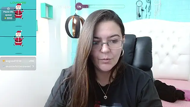 MsJossie online show from 12-22-24, 07:33