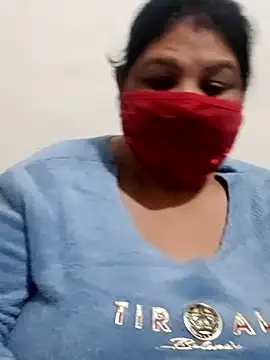 Snapshot of Shoni__ chatting on 12-24-24, 05:34 Shoni online show from 12-24-24, 05:34