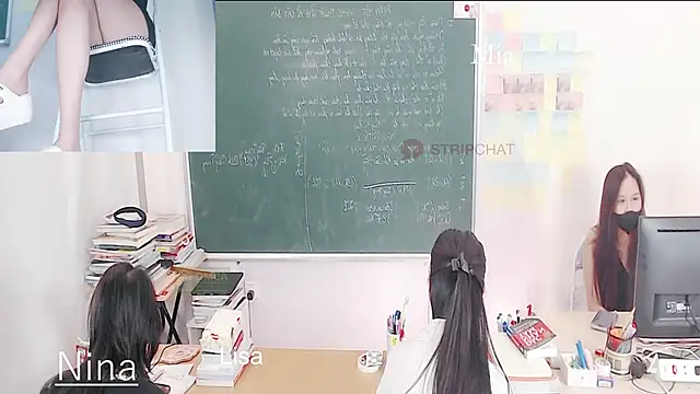 Snapshot of _Math_ chatting on 02-01-26, 10:52 Math online show from 02-01-26, 10:52