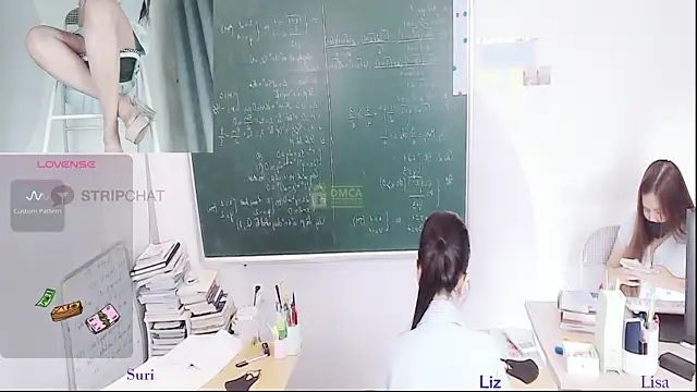 Snapshot of _Math_ chatting on 06-21-26, 01:46 Math online show from 06-21-26, 01:46