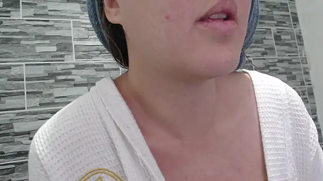 Venus Santana online show from 12-19-24, 06:45