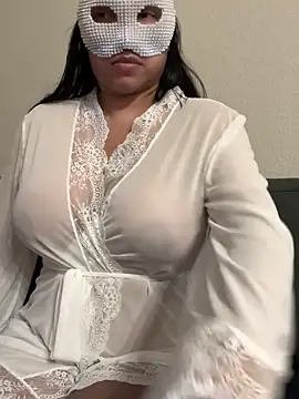 Snapshot of Blzsugar chatting on 11-01-25, 02:35 Blzsugar online show from 11-01-25, 02:35