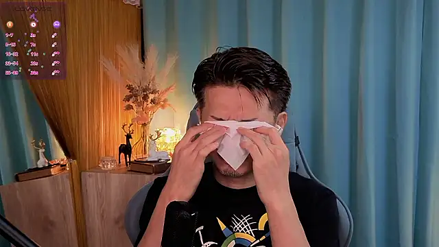 Snapshot of HARU-outdoor-x chatting on 09-16-25, 02:18 HARU-outdoor-x online show from 09-16-25, 02:18