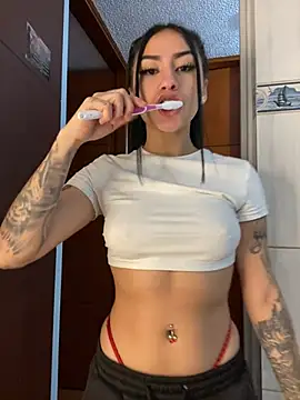 Snapshot of Bunny_sexy01 chatting on 02-14-26, 01:02 Bunny sexy01 online show from 02-14-26, 01:02