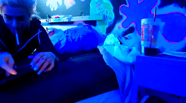 Snapshot of watermellonpussy chatting on 12-09-24, 04:12 watermellonpussy online show from 12-09-24, 04:12