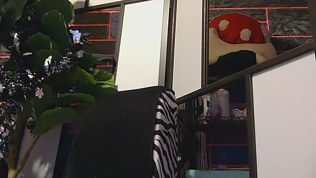 Snapshot of watermellonpussy chatting on 10-12-25, 02:43 watermellonpussy online show from 10-12-25, 02:43