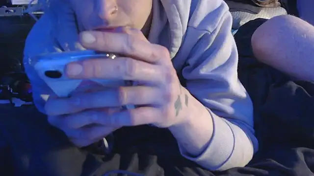 Snapshot of watermellonpussy chatting on 10-30-25, 01:12 watermellonpussy online show from 10-30-25, 01:12