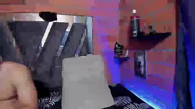 Snapshot of sainix_ chatting on 12-11-24, 02:52 sainix online show from 12-11-24, 02:52