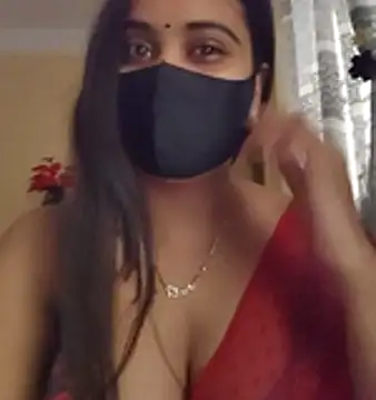 Snapshot of SimaRoy- chatting on 10-25-25, 01:24 SimaRoy- online show from 10-25-25, 01:24