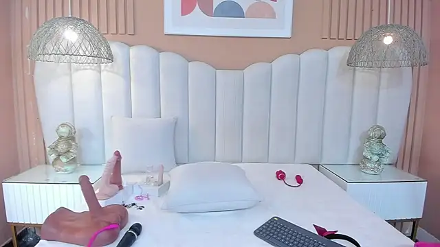 Sara Vanegas online show from 03-07-26, 11:18