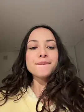 Snapshot of Megan_Rodrigo chatting on 06-21-26, 04:48 Megan Rodrigo online show from 06-21-26, 04:48