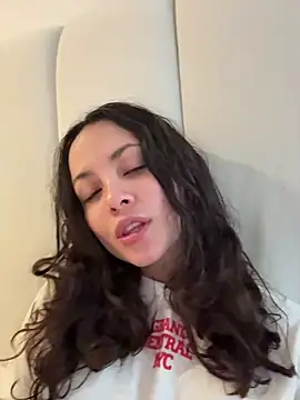 Snapshot of Megan_Rodrigo chatting on 07-02-26, 12:44 Megan Rodrigo online show from 07-02-26, 12:44