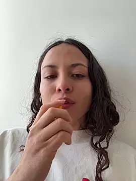 Snapshot of Megan_Rodrigo chatting on 07-05-26, 04:47 Megan Rodrigo online show from 07-05-26, 04:47