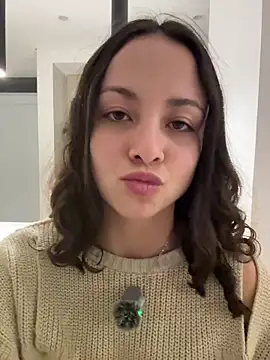 Snapshot of Megan_Rodrigo chatting on 07-18-26, 12:48 Megan Rodrigo online show from 07-18-26, 12:48