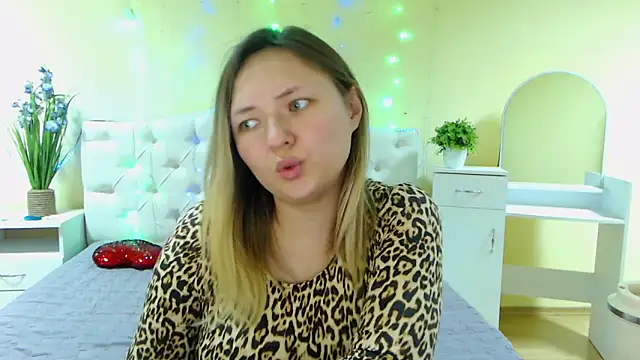 SallyVerda online show from 02-06-25, 12:43