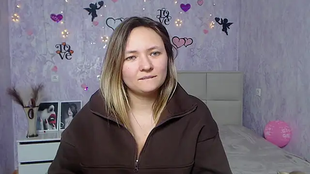 SallyVerda online show from 02-07-25, 07:27