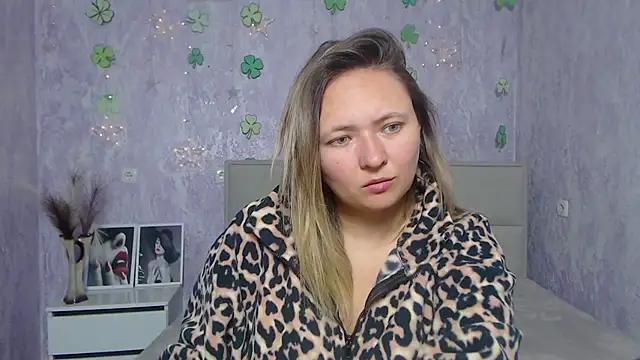 SallyVerda online show from 03-20-25, 06:42