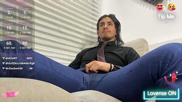 Snapshot of Tom_blunt96 chatting on 02-22-25, 05:34 Tom blunt96 online show from 02-22-25, 05:34