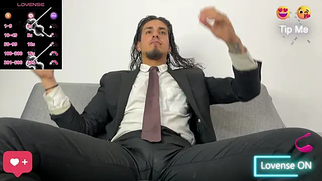 Snapshot of Tom_blunt96 chatting on 10-14-25, 06:09 Tom blunt96 online show from 10-14-25, 06:09