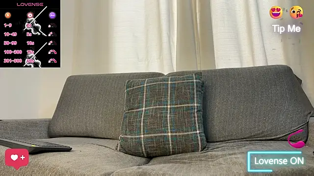 Snapshot of Tom_blunt96 chatting on 11-08-25, 12:27 Tom blunt96 online show from 11-08-25, 12:27