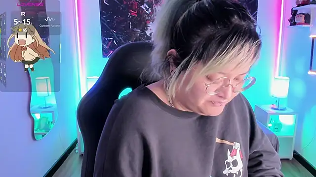 lucky-leah online show from 09-11-25, 04:01