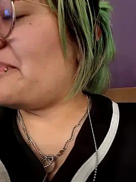 lucky-leah online show from 09-25-25, 04:05