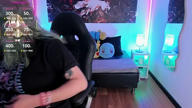 lucky-leah online show from 10-17-25, 03:42