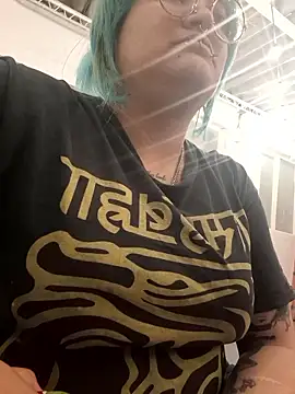 lucky-leah online show from 01-11-26, 03:33