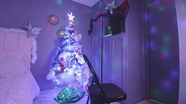 arteverena online show from 12-15-24, 12:07