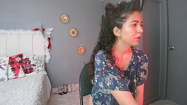 arteverena online show from 12-30-24, 05:55