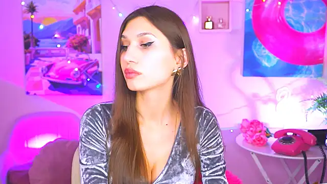 MollyPerry online show from 12-20-24, 10:11